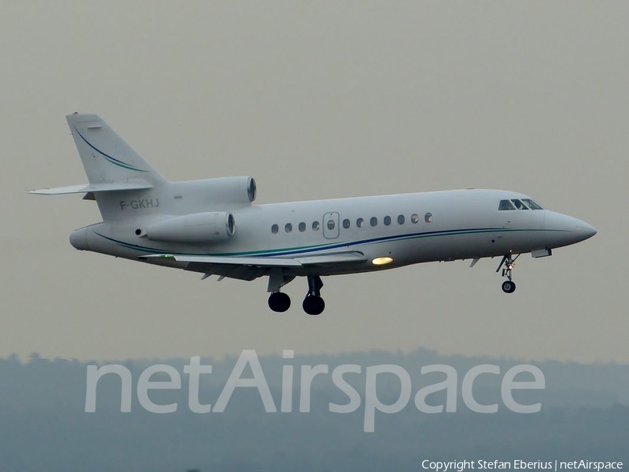 Aero Vision Dassault Falcon 900 (F-GKHJ) | Photo 146347