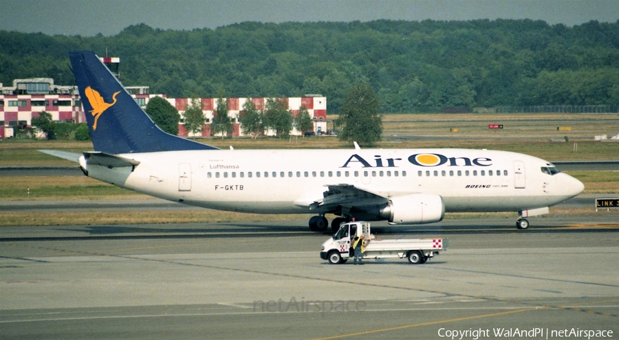 Air One Boeing 737-3M8 (F-GKTB) | Photo 443034