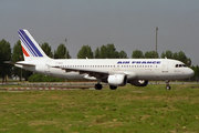 Air France Airbus A320-211 (F-GKXA) at  Paris - Charles de Gaulle (Roissy), France