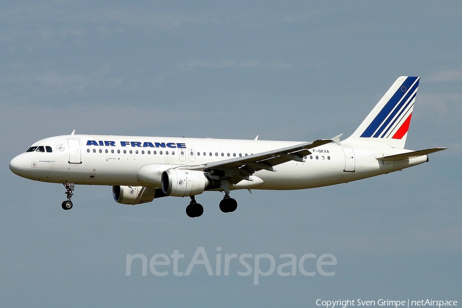 Air France Airbus A320-211 (F-GKXA) | Photo 42045