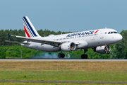 Air France Airbus A320-214 (F-GKXM) at  Berlin Brandenburg, Germany