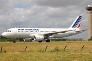 Air France Airbus A320-214 (F-GKXO) at  Paris - Charles de Gaulle (Roissy), France