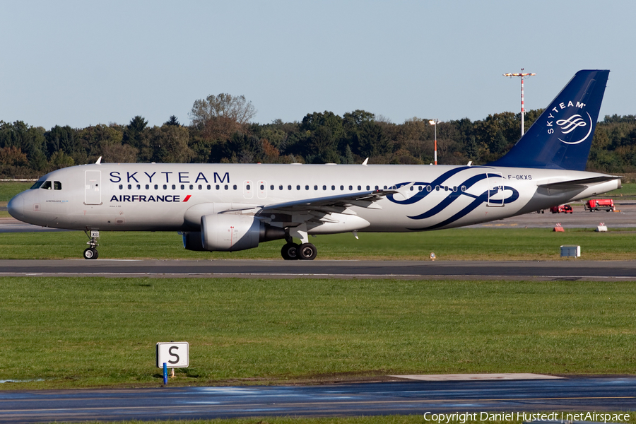 Air France Airbus A320-214 (F-GKXS) | Photo 451625
