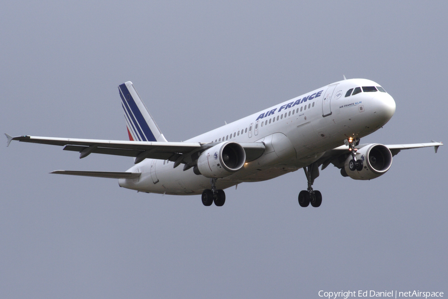 Air France Airbus A320-214 (F-GKXT) | Photo 39670