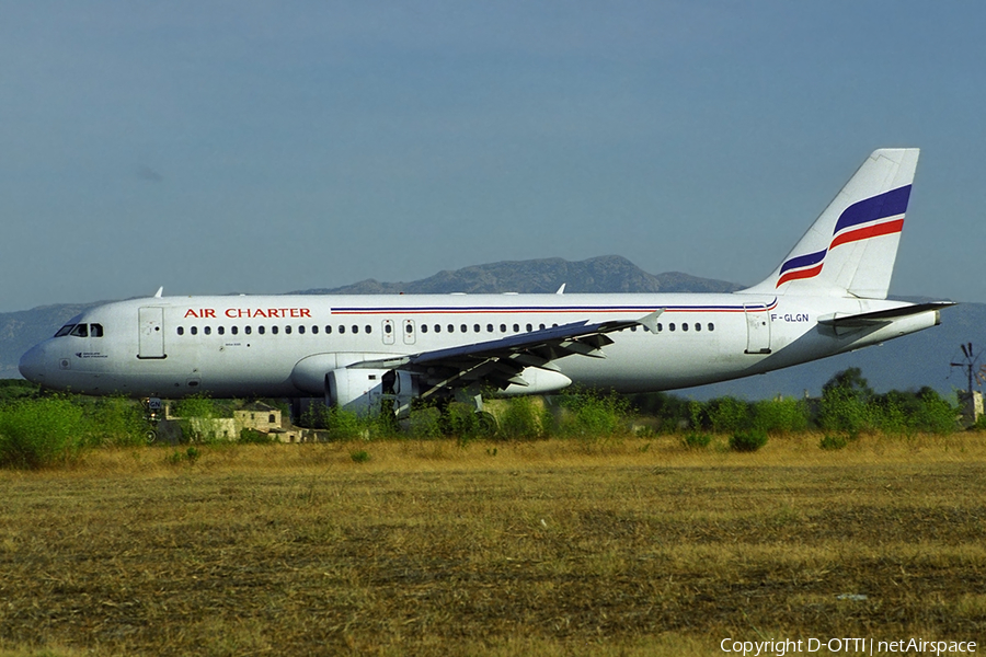 Air Charter Airbus A320-212 (F-GLGN) | Photo 353998