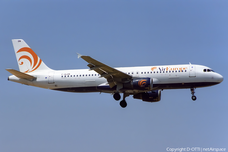 Air Europe Italy Airbus A320-212 (F-GLGN) | Photo 422313