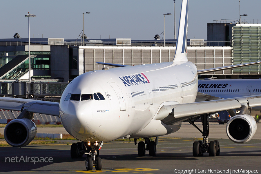 Air France Airbus A340-313X (F-GLZS) | Photo 127686