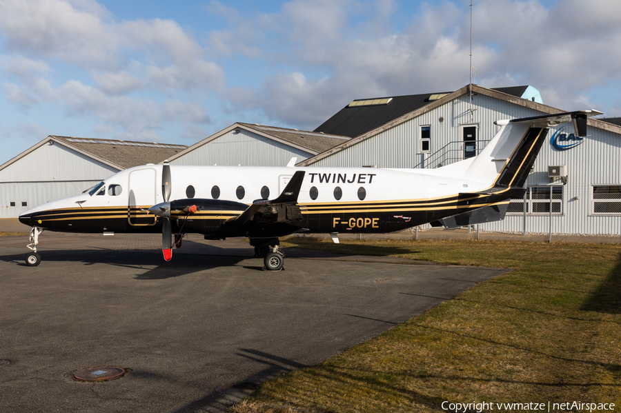 Hex'Air Beech 1900D (F-GOPE) | Photo 503028