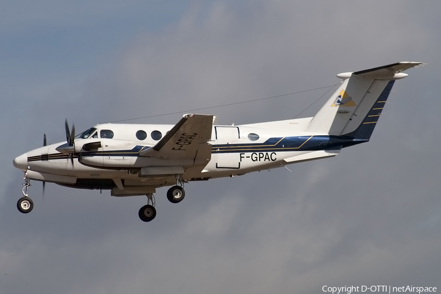 Aviation Défense Service Beech King Air B200 (F-GPAC) | Photo 164300