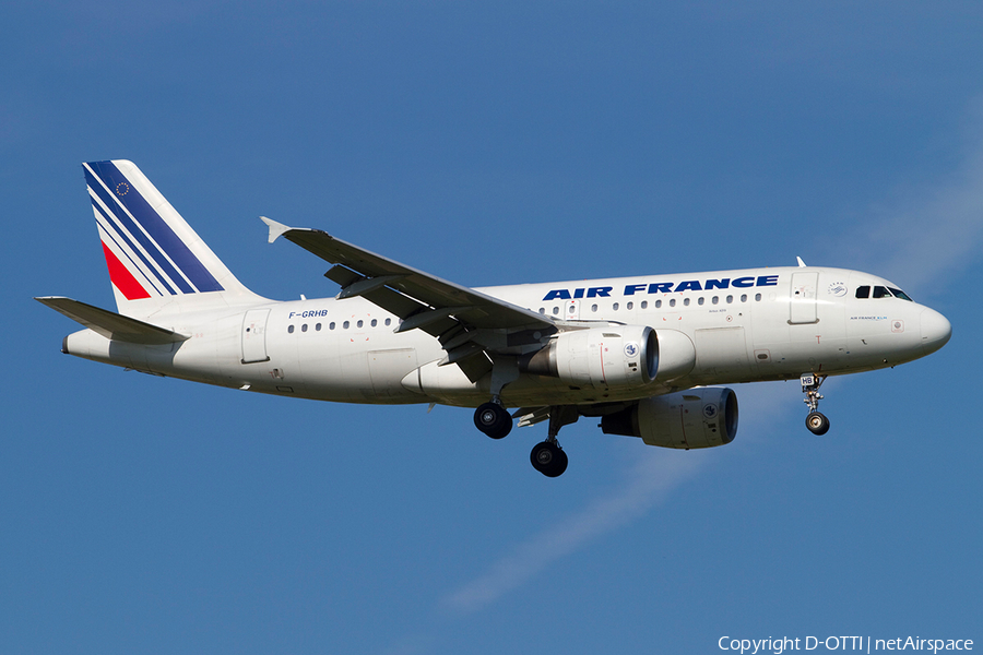 Air France Airbus A319-111 (F-GRHB) | Photo 388182