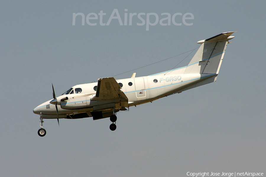 Manag Beech King Air 200C (F-GRSO) | Photo 396798