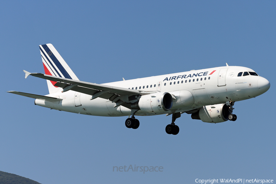 Air France Airbus A319-115LR (F-GRXJ) | Photo 459646