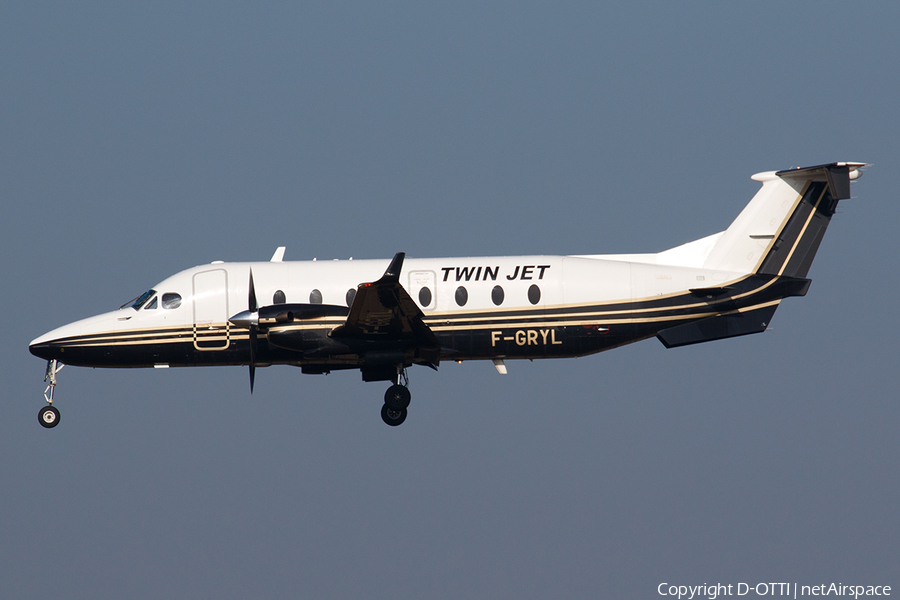 Twin Jet Beech 1900D (F-GRYL) | Photo 434483