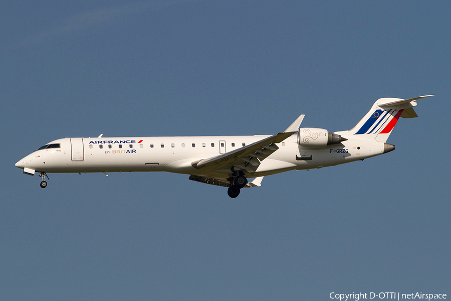 Air France (Brit Air) Bombardier CRJ-701 (F-GRZG) | Photo 372184