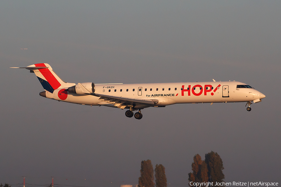 HOP! Bombardier CRJ-701 (F-GRZH) | Photo 129532