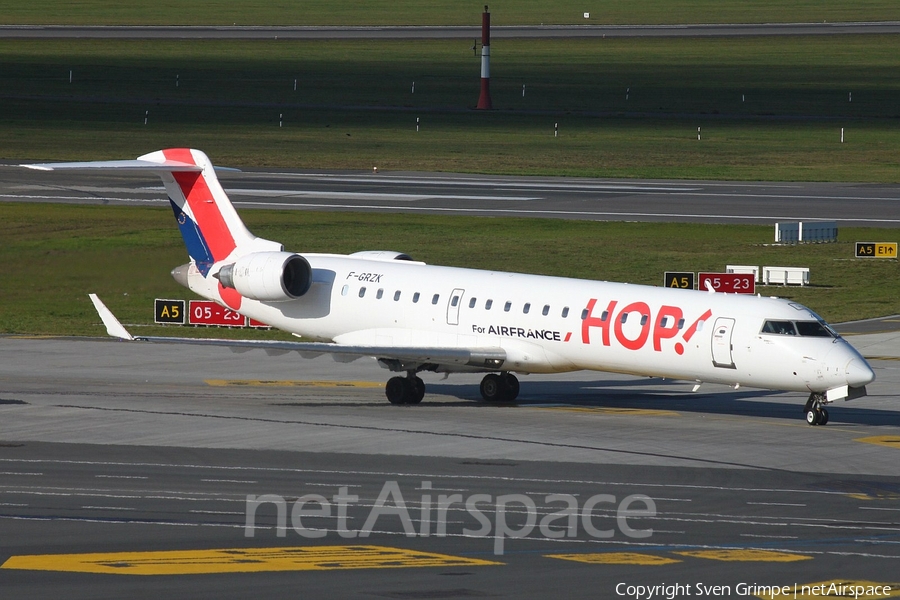 HOP! Bombardier CRJ-701 (F-GRZK) | Photo 355770