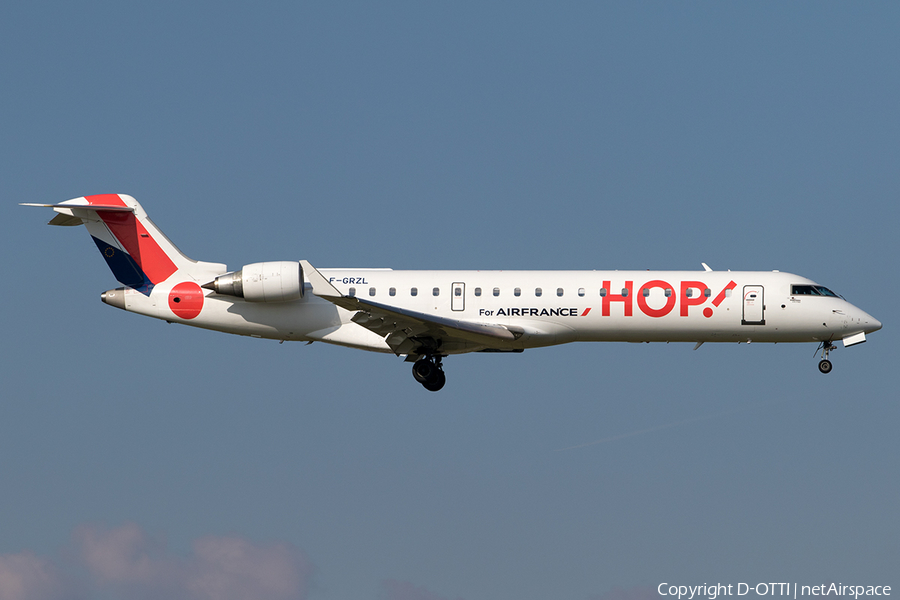 HOP! Bombardier CRJ-702ER (F-GRZL) | Photo 527318
