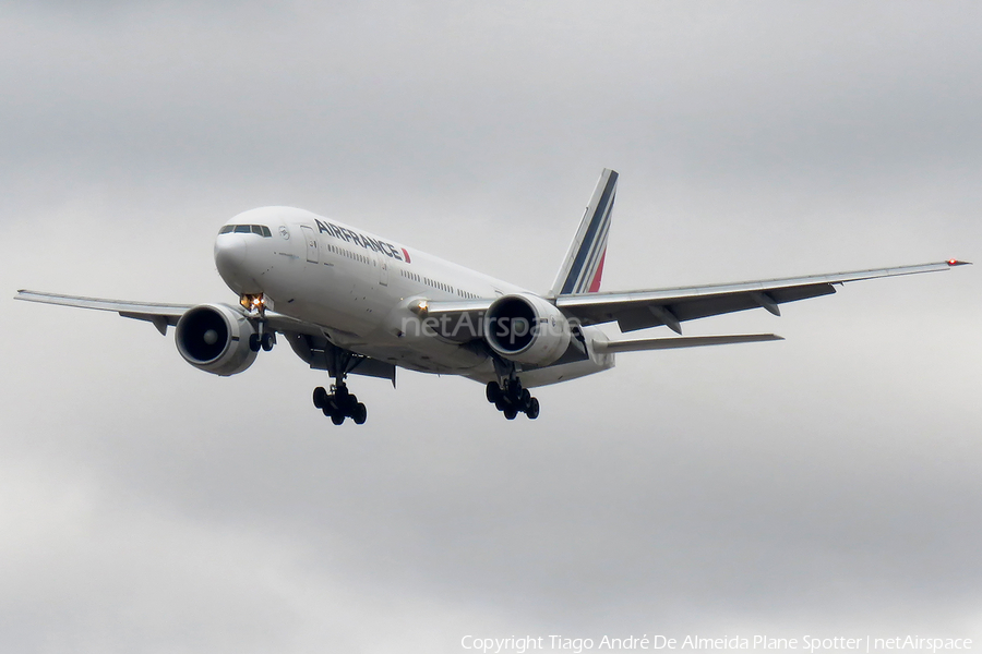 Air France Boeing 777-228(ER) (F-GSPB) | Photo 408908