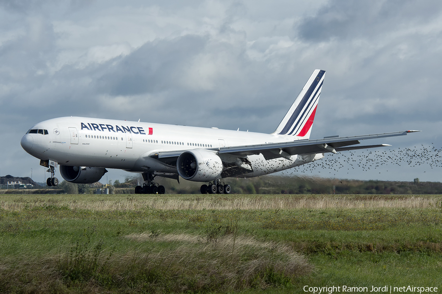 Air France Boeing 777-228(ER) (F-GSPE) | Photo 193136