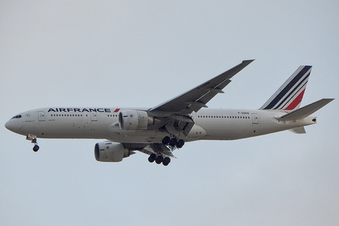 Air France Boeing 777-228(ER) (F-GSPN) at  Rio De Janeiro - Galeao - Antonio Carlos Jobim International, Brazil