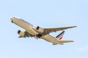 Air France Boeing 777-228(ER) (F-GSPV) at  Osaka - Kansai International, Japan