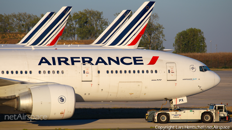 Air France Boeing 777-228(ER) (F-GSPX) | Photo 428412