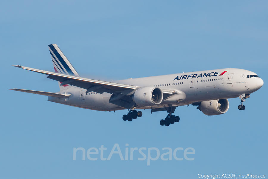 Air France Boeing 777-228(ER) (F-GSPZ) | Photo 328753