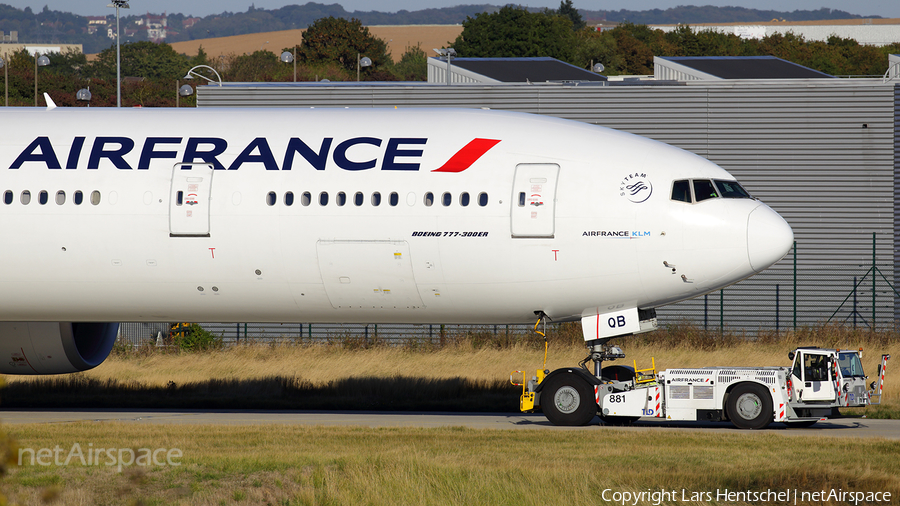 Air France Boeing 777-328(ER) (F-GSQB) | Photo 127688