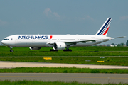 Air France Boeing 777-328(ER) (F-GSQB) at  Paris - Charles de Gaulle (Roissy), France