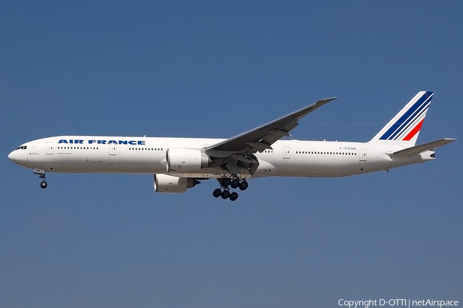Air France Boeing 777-328(ER) (F-GSQB) | Photo 181727