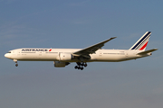 Air France Boeing 777-328(ER) (F-GSQD) at  Paris - Charles de Gaulle (Roissy), France