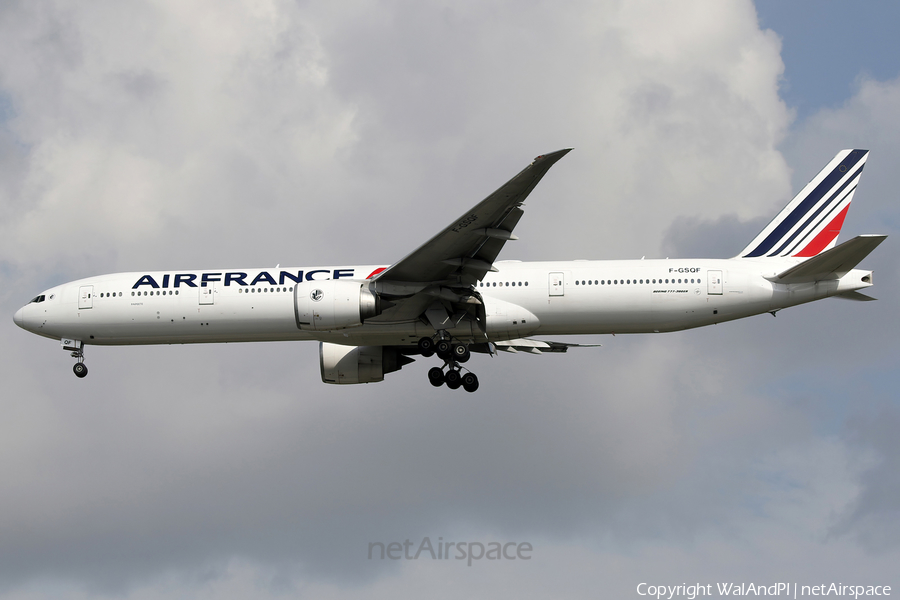 Air France Boeing 777-328(ER) (F-GSQF) | Photo 613534