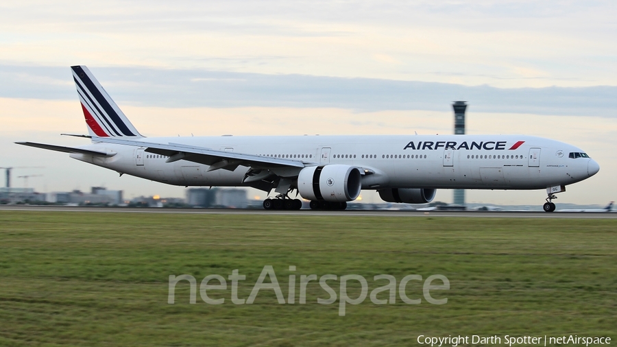 Air France Boeing 777-328(ER) (F-GSQG) | Photo 220936