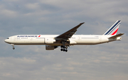 Air France Boeing 777-328(ER) (F-GSQG) at  Sao Paulo - Guarulhos - Andre Franco Montoro (Cumbica), Brazil