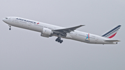 Air France Boeing 777-328(ER) (F-GSQH) at  Paris - Charles de Gaulle (Roissy), France