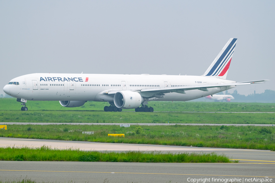 Air France Boeing 777-328(ER) (F-GSQH) | Photo 571750