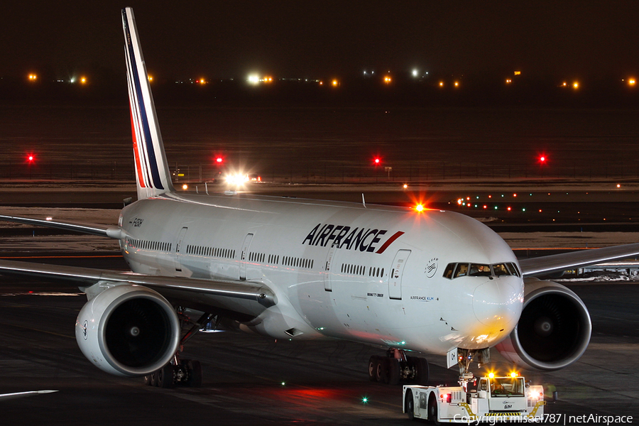 Air France Boeing 777-328(ER) (F-GSQH) | Photo 67798