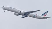 Air France Boeing 777-328(ER) (F-GSQI) at  Paris - Charles de Gaulle (Roissy), France