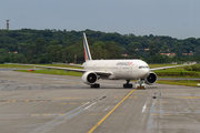Air France Boeing 777-328(ER) (F-GSQM) at  Sao Paulo - Guarulhos - Andre Franco Montoro (Cumbica), Brazil