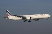 Air France Boeing 777-328(ER) (F-GSQP) at  Paris - Orly, France