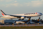 Air France Boeing 777-328(ER) (F-GSQU) at  Miami - International, United States
