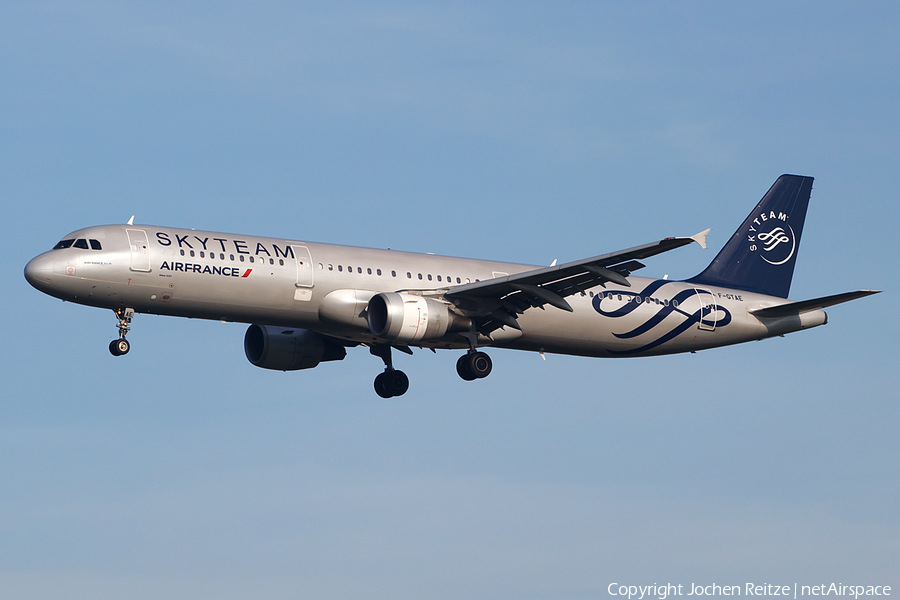 Air France Airbus A321-211 (F-GTAE) | Photo 82040