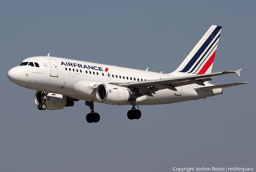 Air France Airbus A318-111 (F-GUGB) | Photo 26044