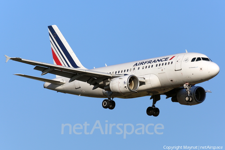 Air France Airbus A318-111 (F-GUGE) | Photo 131685