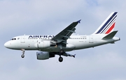 Air France Airbus A318-111 (F-GUGO) at  Warsaw - Frederic Chopin International, Poland