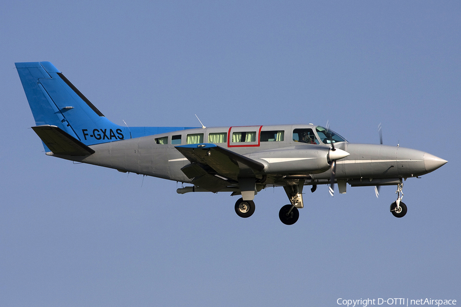 Aero Sotravia Cessna 404 Titan (F-GXAS) | Photo 277392