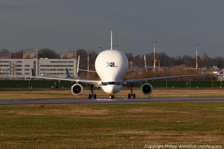 Airbus Transport International Airbus A330-743L Beluga XL (F-GXLH) | Photo 378215