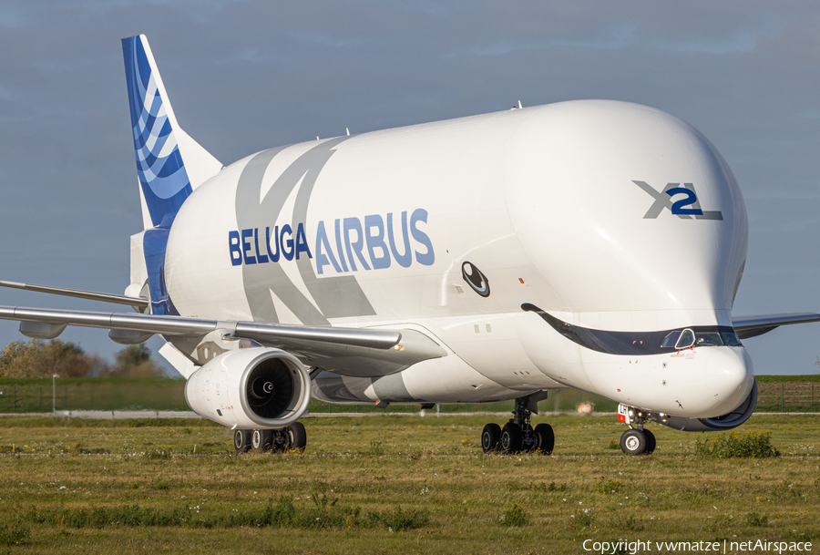 Airbus Transport International Airbus A330-743L Beluga XL (F-GXLH) | Photo 409319