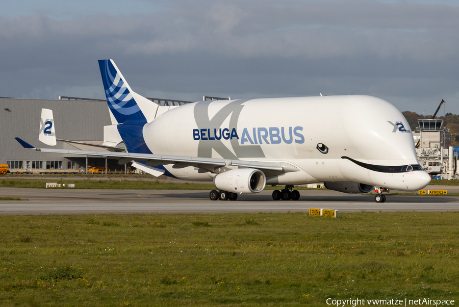Airbus Transport International Airbus A330-743L Beluga XL (F-GXLH) | Photo 409320