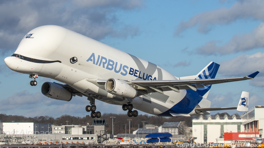 Airbus Transport International Airbus A330-743L Beluga XL (F-GXLH) | Photo 424517